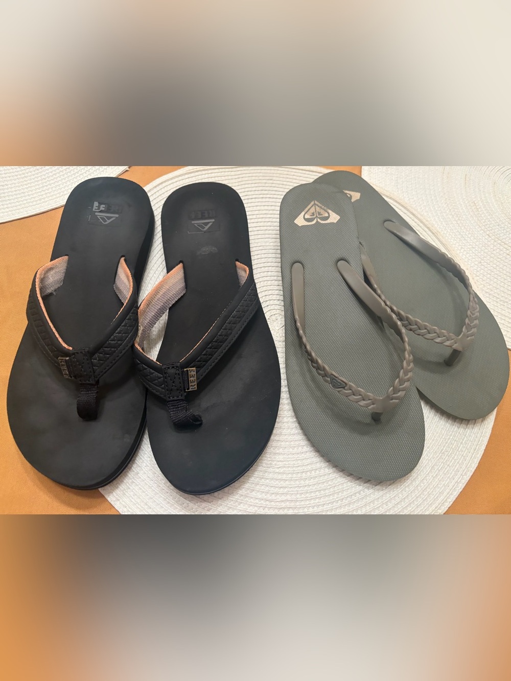 Reef Cushion Court Women's Flip-Flop Sandals Black & Gray